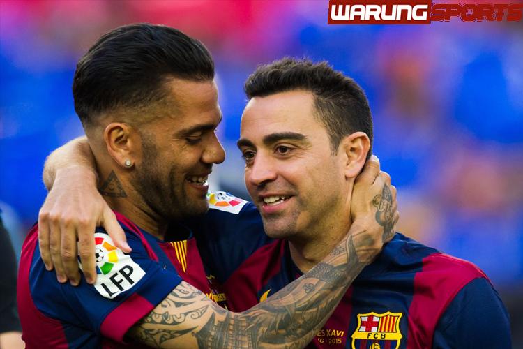 Dani Alves Bersujud di Camp Nou
