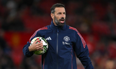 Van Nistelrooy Ingin Mundur dari Leicester?