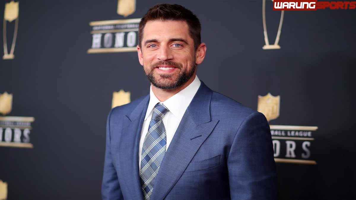 Aaron Rodgers mengatakan terus bermain sepak bola adalah 'yang terbaik untuk jiwaku' saat ia mengungkapkan bahwa ia belum menikah