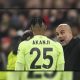 Guardiola Sentil Akanji, Bek Manchester City Putuskan Pergi